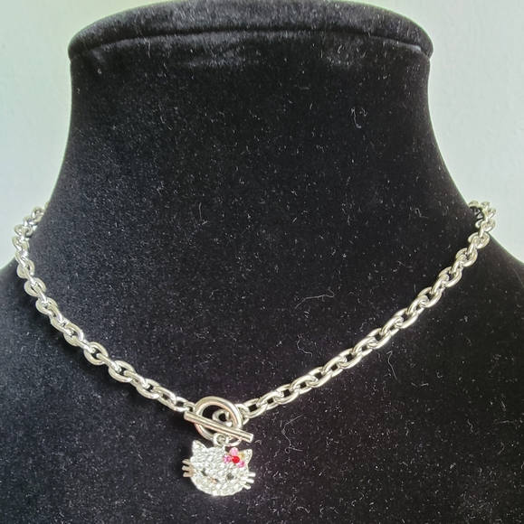 Hello Kitty Rhinestone Sanrio Silver Chain Choker Necklace. - Picture 3 of 4